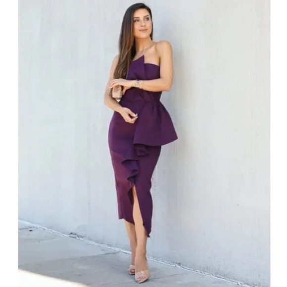NEW Elliatt Reception Cascade Ruffle Strapless Dress in Purple, Size L $170 - Picture 2 of 15